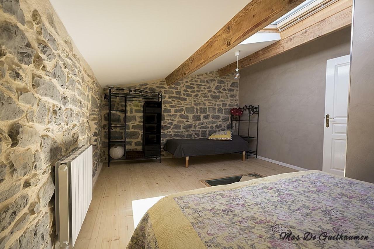 Villa Mas de Guilhaumon côté hameau à Joyeuse Extérieur photo