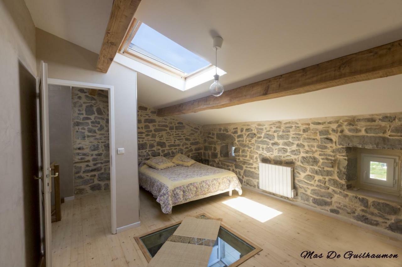 Villa Mas de Guilhaumon côté hameau à Joyeuse Extérieur photo